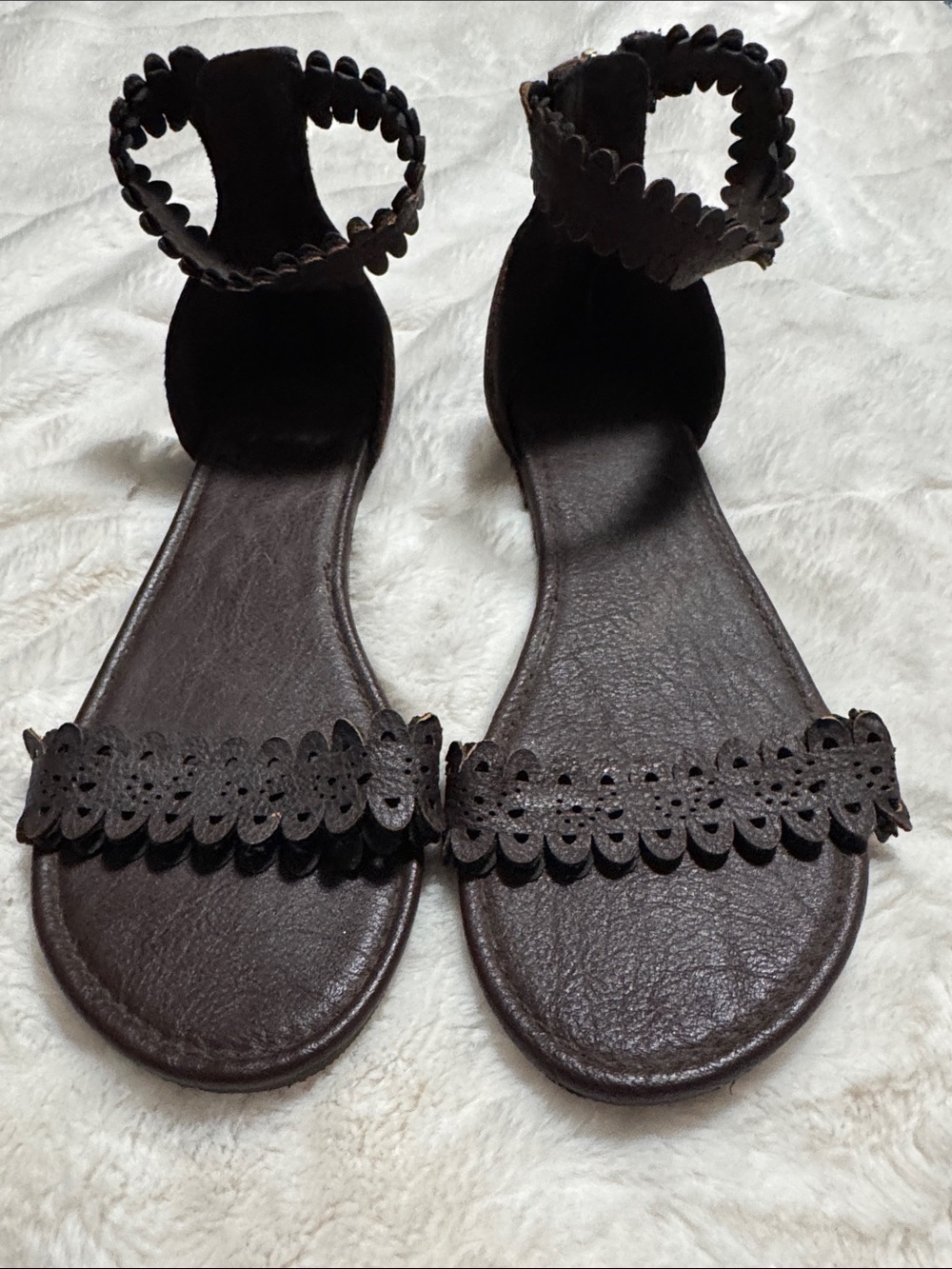 Abercrombie & Fitch Dark Brown Scalloped Ankle-Strap Flat Sandals